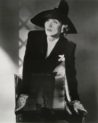 Marlene dietrich —  Horst
