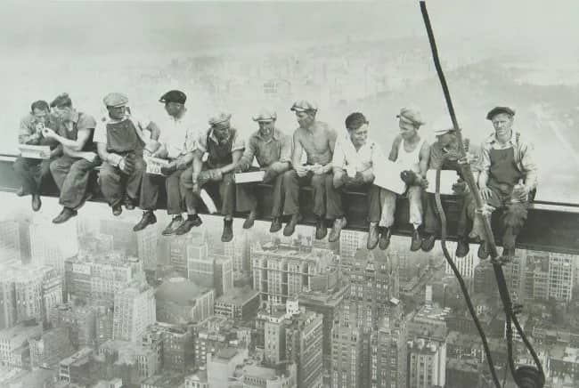 Lunchtime... — Unknow artist Anonymous