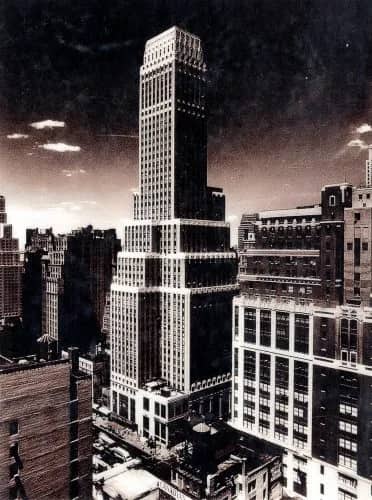 Office tower —  Uicker