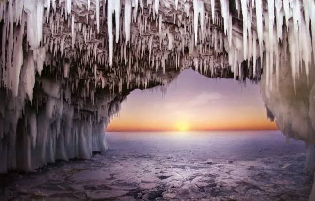 Ice Cave Horizon — Unknow artist Anonymous