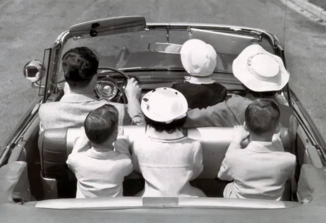Sunday Drive — Unknow artist Anonymous