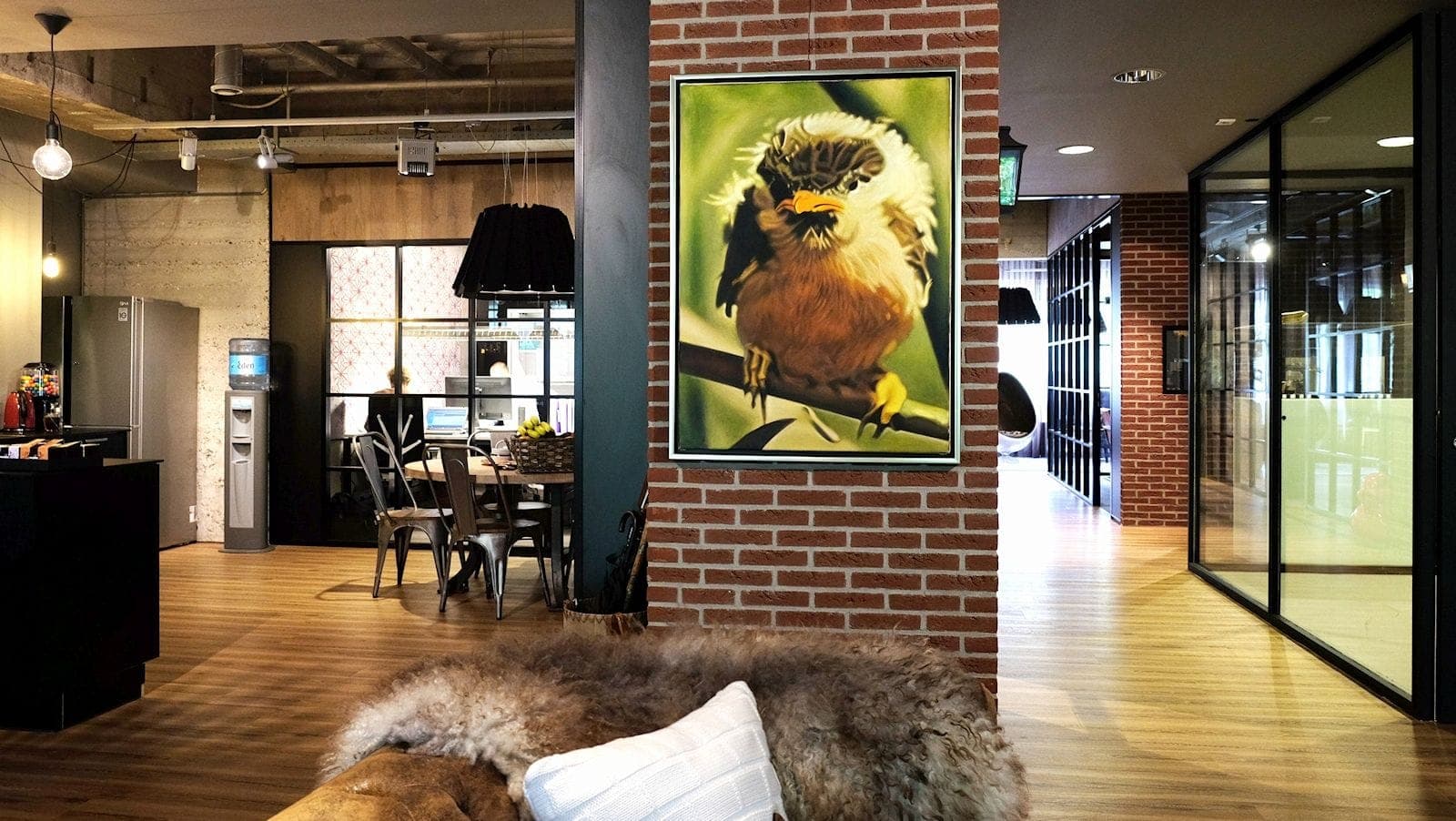 Kunst aan de muur van je bedrijf: dé trends van dit jaar